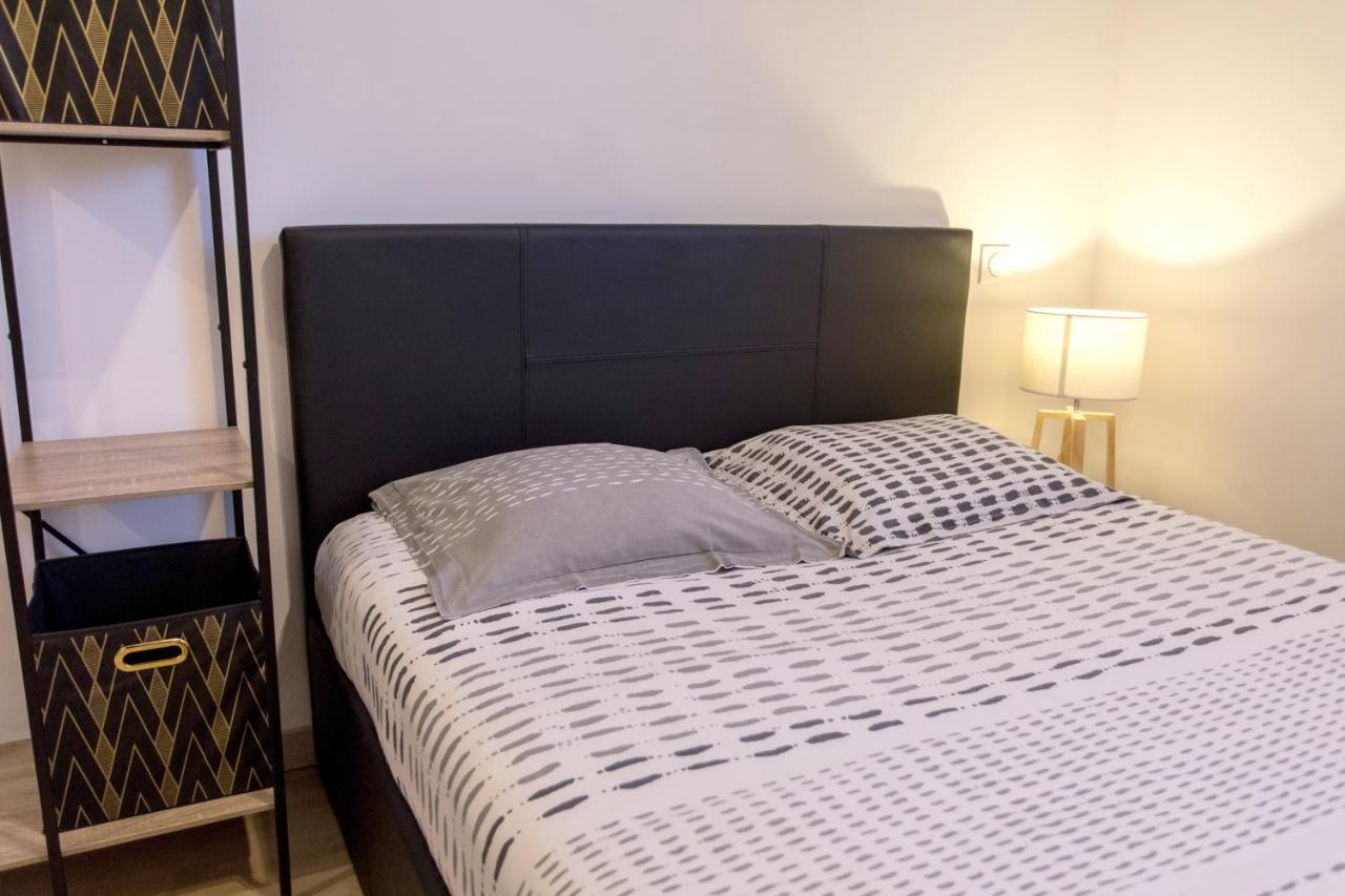 Le Brivet ☆ Hypercentre ☆ Parking ☆ Terrasse Apartment Pontchateau Luaran gambar